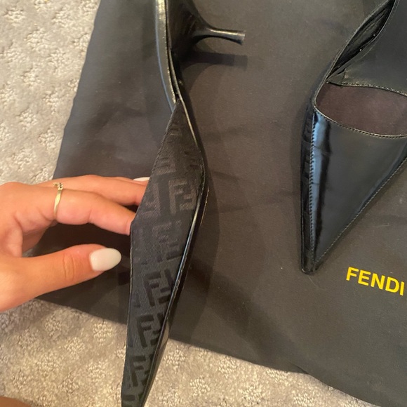Fendi kitten heels - Picture 5 of 5